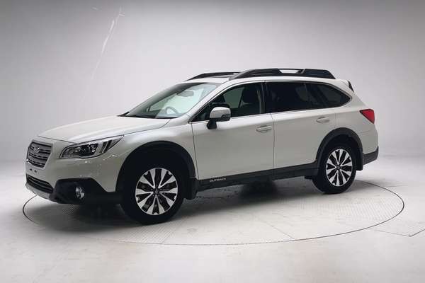2017 Subaru Outback 2.5i Premium 5GEN thumb-3