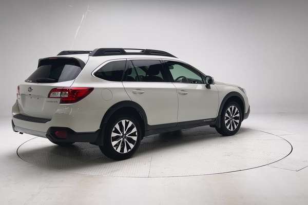 2017 Subaru Outback 2.5i Premium 5GEN thumb-7