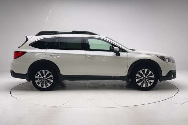 2017 Subaru Outback 2.5i Premium 5GEN thumb-8