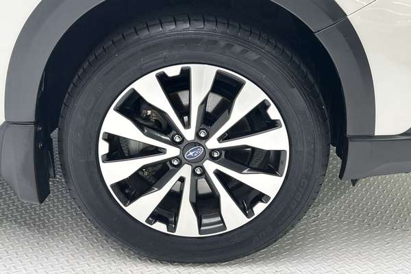 2017 Subaru Outback 2.5i Premium 5GEN thumb-9