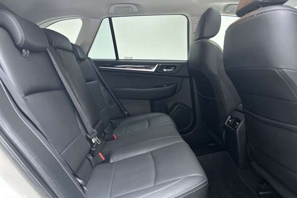 2017 Subaru Outback 2.5i Premium 5GEN thumb-11