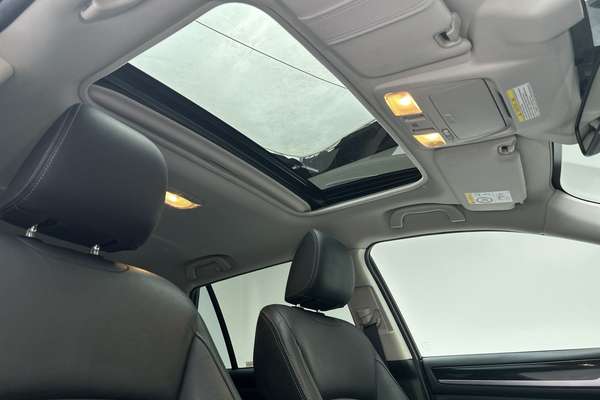 2017 Subaru Outback 2.5i Premium 5GEN thumb-14