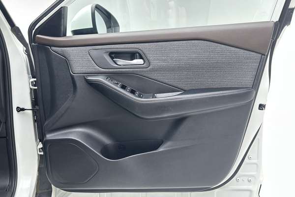 2024 Nissan X-TRAIL ST T33 thumb-18
