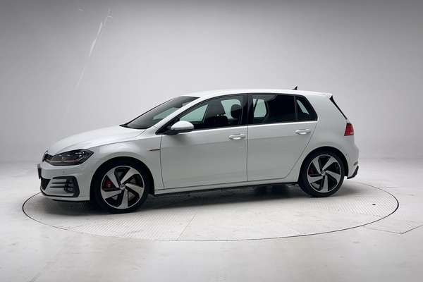 2019 Volkswagen Golf GTI 7.5 thumb-3