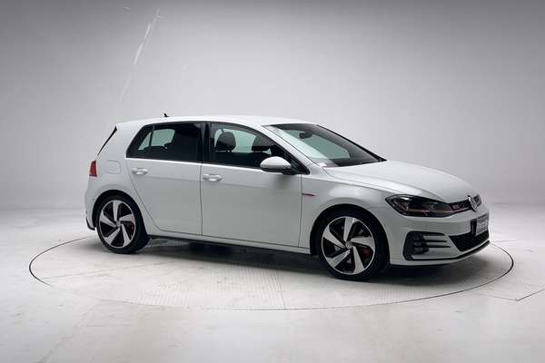 2019 Volkswagen Golf GTI 7.5 thumb-8