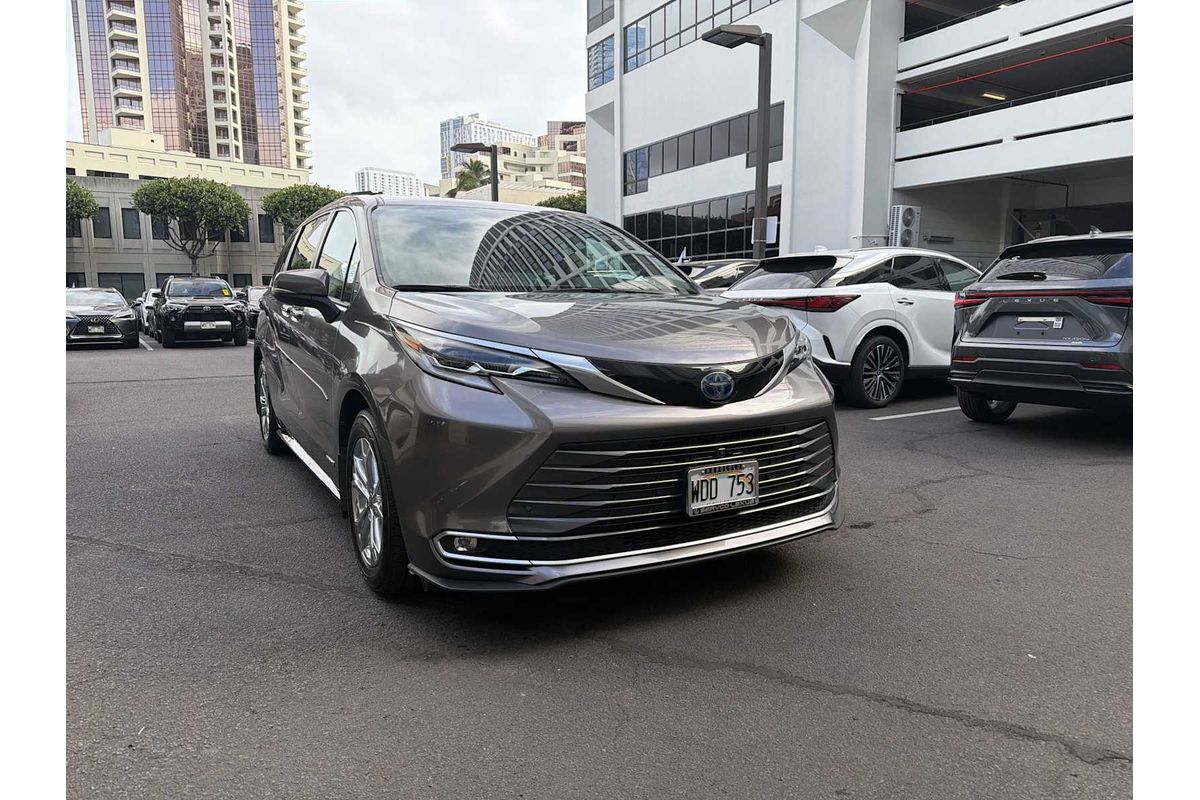 2021 Toyota SIENNA Platinum