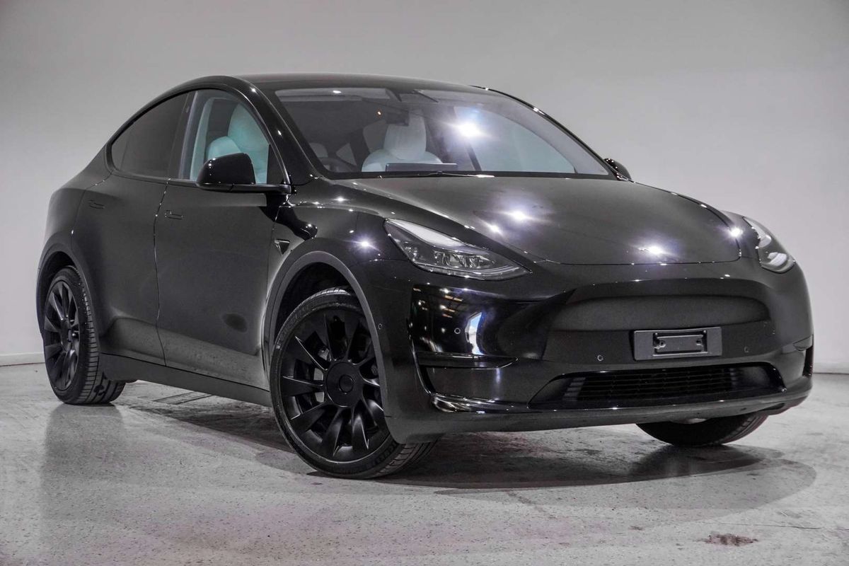 2023 Tesla Model Y Rear-Wheel Drive
