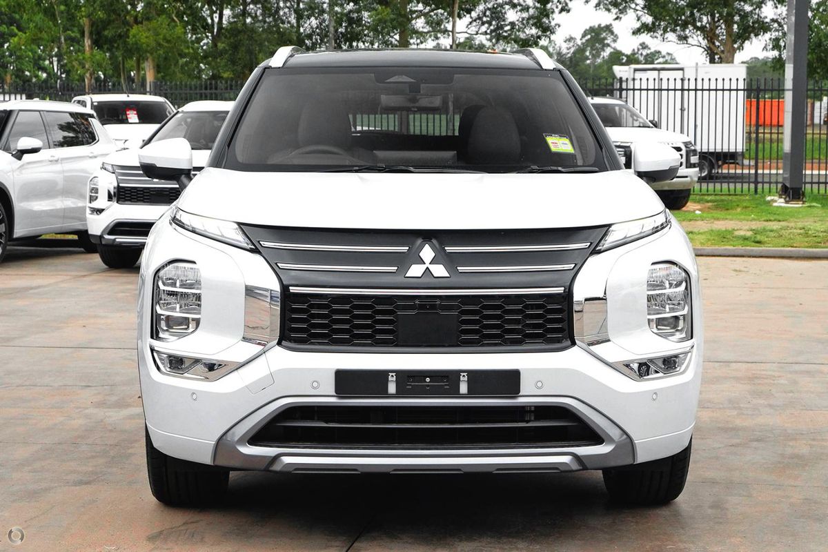 2025 Mitsubishi Outlander Exceed Tourer ZM