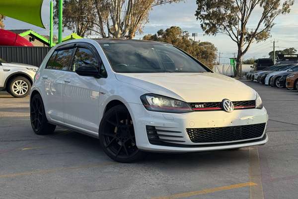 2017 Volkswagen Golf GTI 7