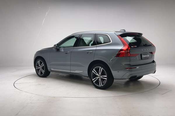 2020 Volvo XC60 T5 Inscription thumb-5