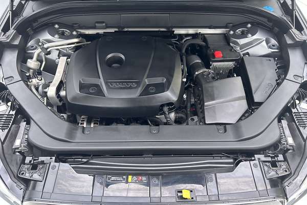 2020 Volvo XC60 T5 Inscription thumb-10