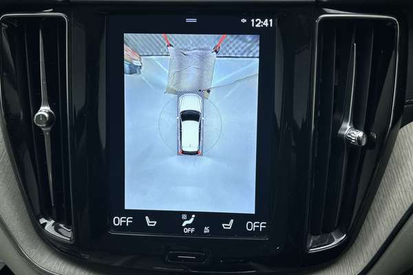 2020 Volvo XC60 T5 Inscription thumb-15