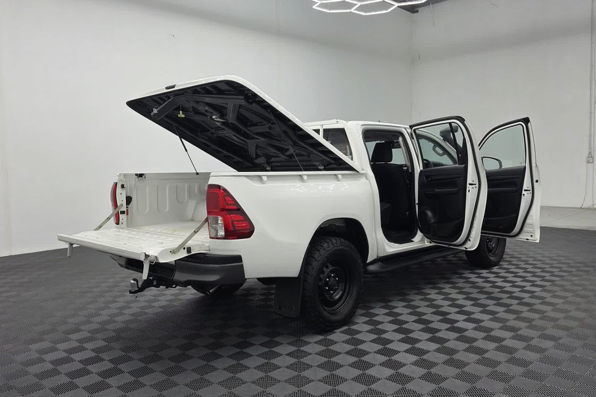 2021 Toyota Hilux SR GUN126R 4X4