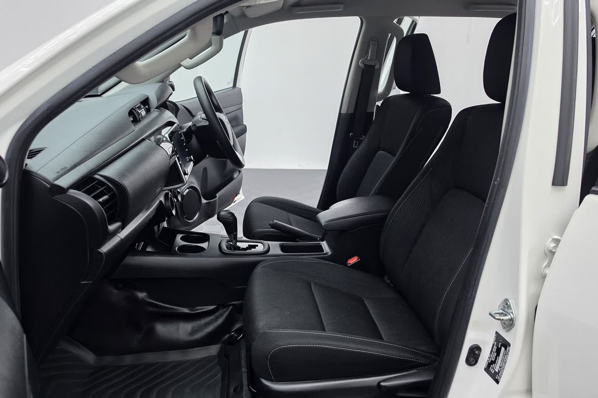 2021 Toyota Hilux SR GUN126R 4X4