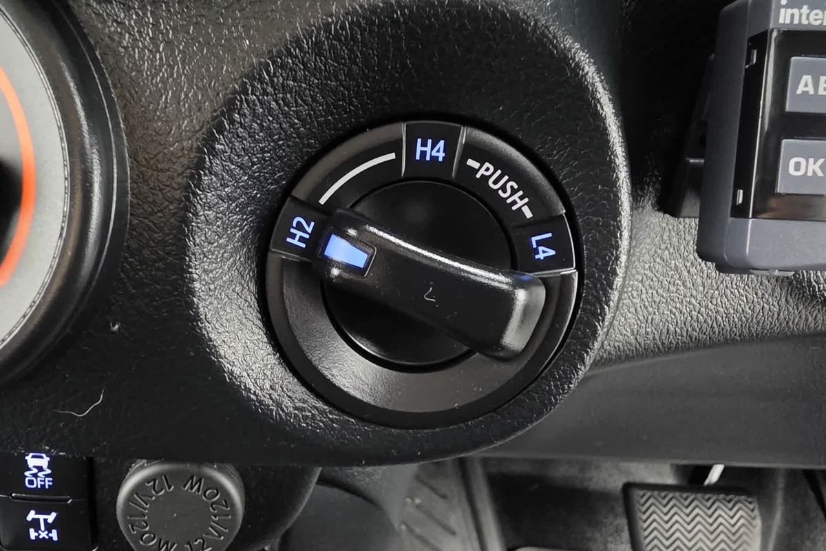 2021 Toyota Hilux SR GUN126R 4X4
