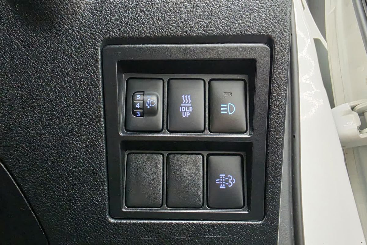2021 Toyota Hilux SR GUN126R 4X4