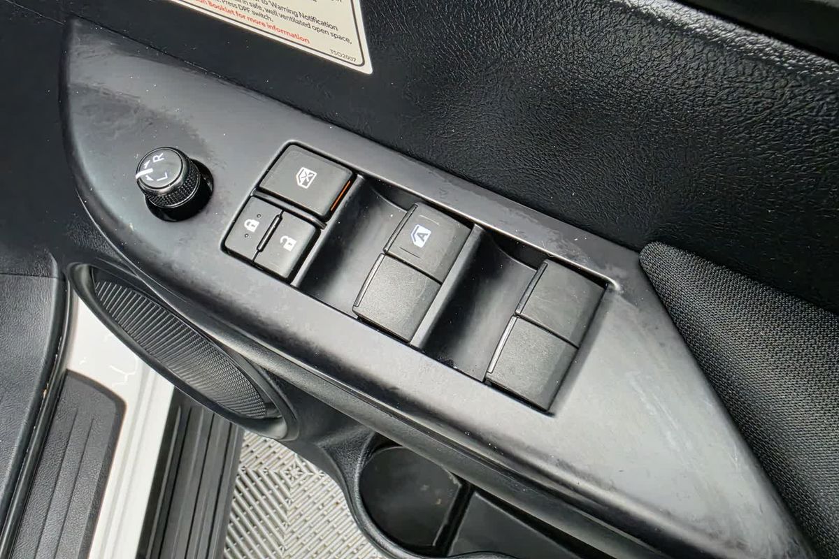 2021 Toyota Hilux SR GUN126R 4X4