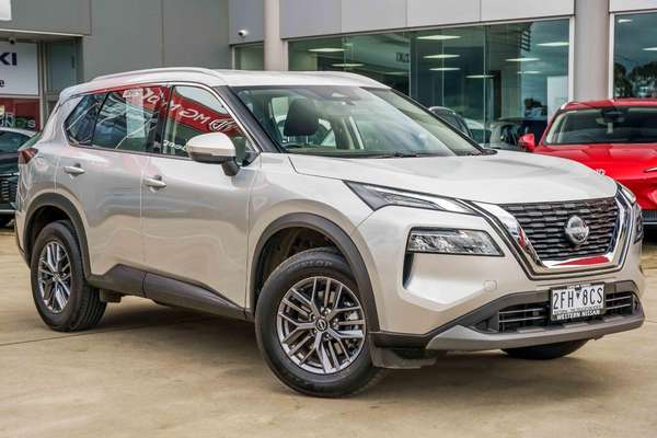 2025 Nissan X-TRAIL ST T33