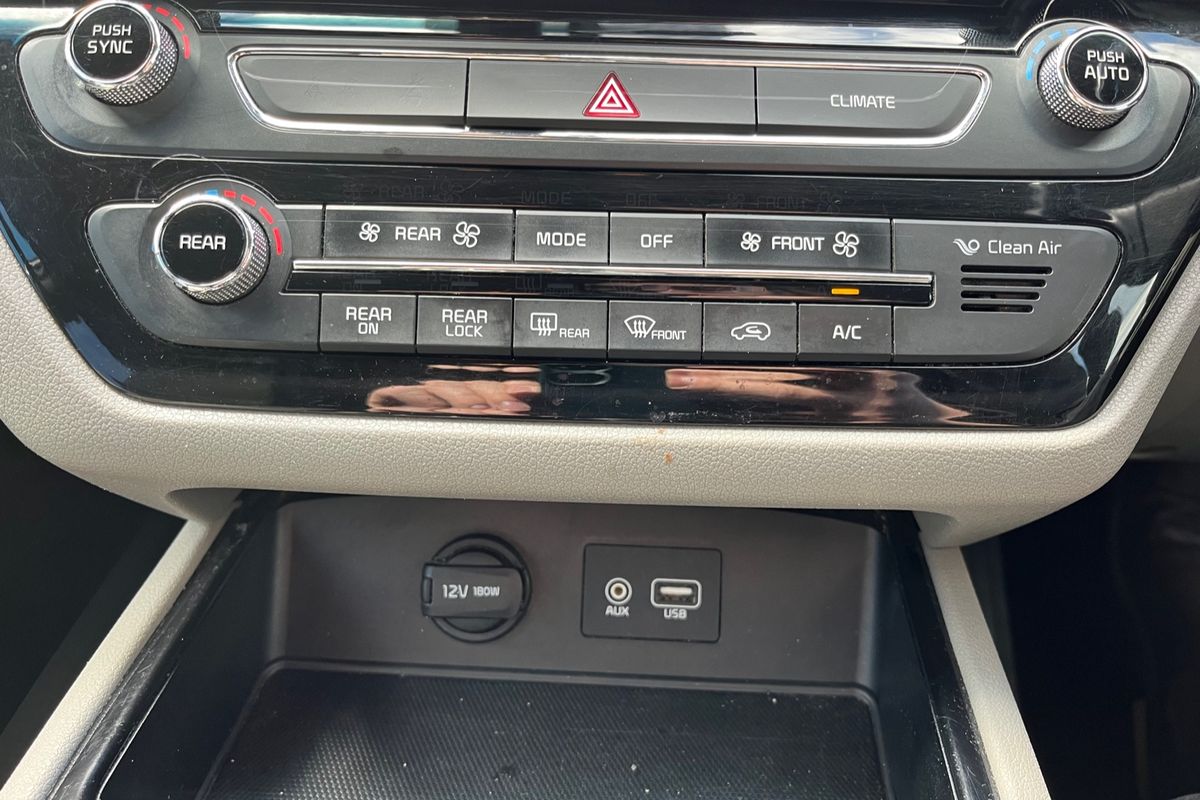 2018 Kia Carnival SLi YP