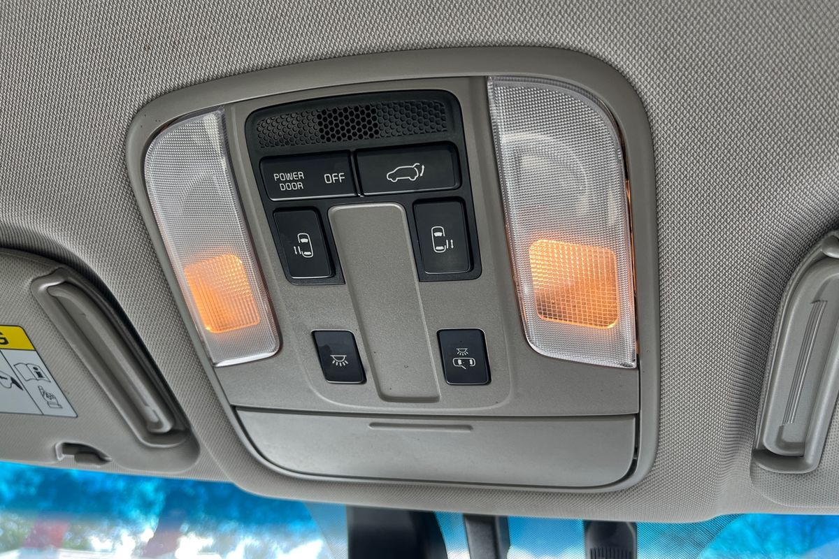 2018 Kia Carnival SLi YP