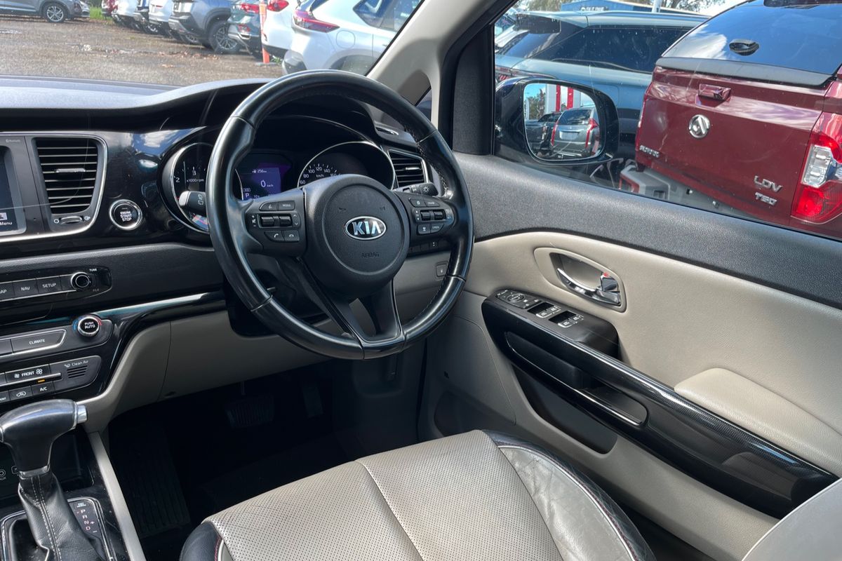 2018 Kia Carnival SLi YP