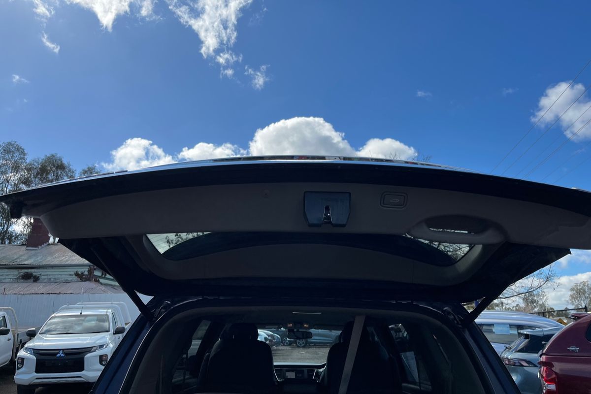 2018 Kia Carnival SLi YP