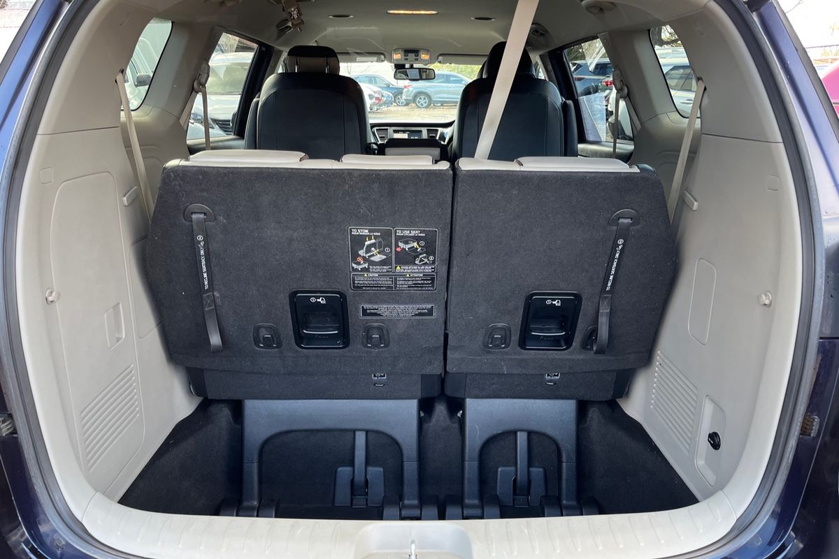 2018 Kia Carnival SLi YP