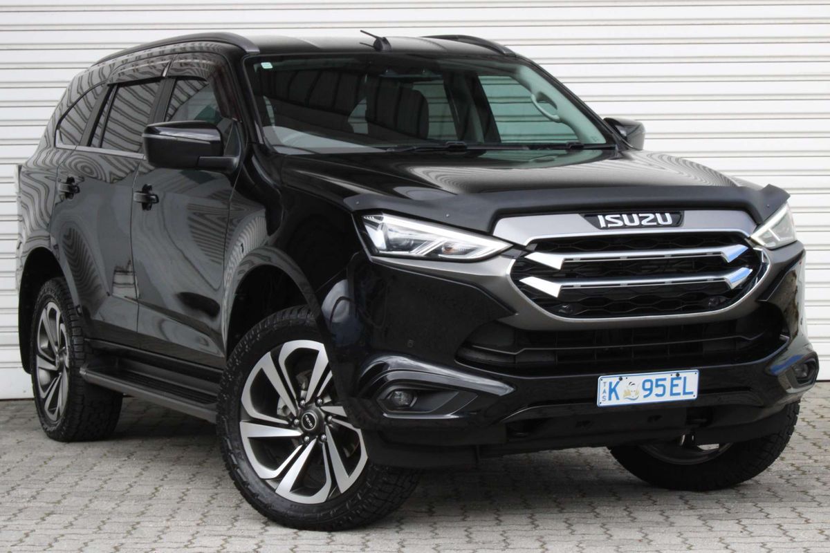 2022 Isuzu MU-X LS-T