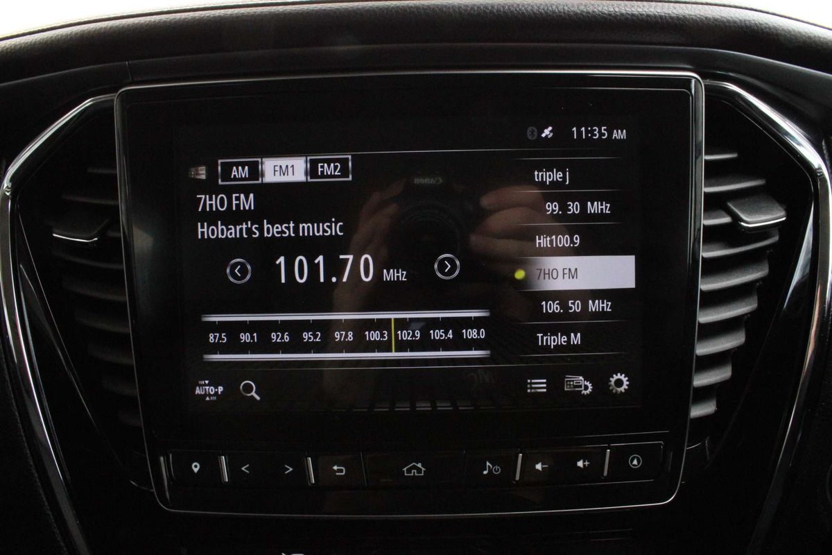 2022 Isuzu MU-X LS-T