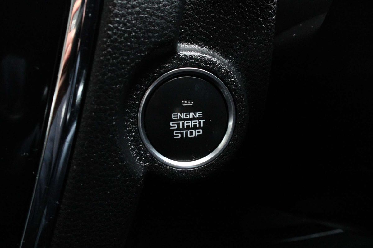 2022 Isuzu MU-X LS-T
