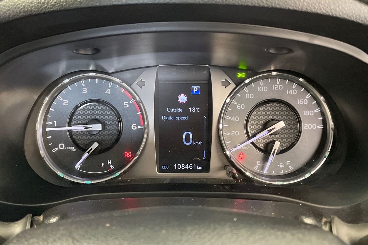 2022 Toyota Hilux SR5 GUN126R 4X4