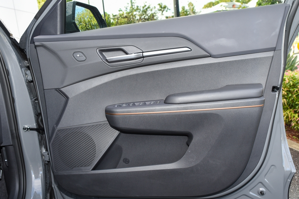 2026 Kia EV5 Air Standard Range OVc thumb-16