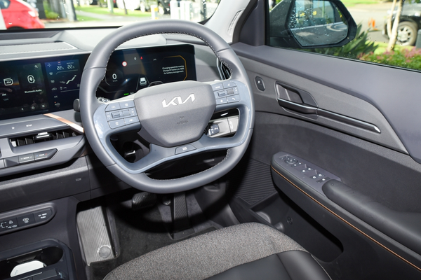 2026 Kia EV5 Air Standard Range OVc thumb-18