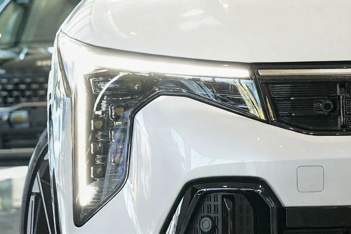 2025 Kia K4 GT-Line CL4m