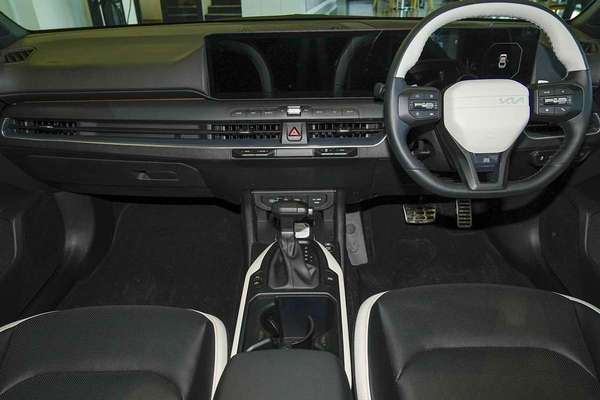 2025 Kia K4 GT-Line CL4m thumb-13