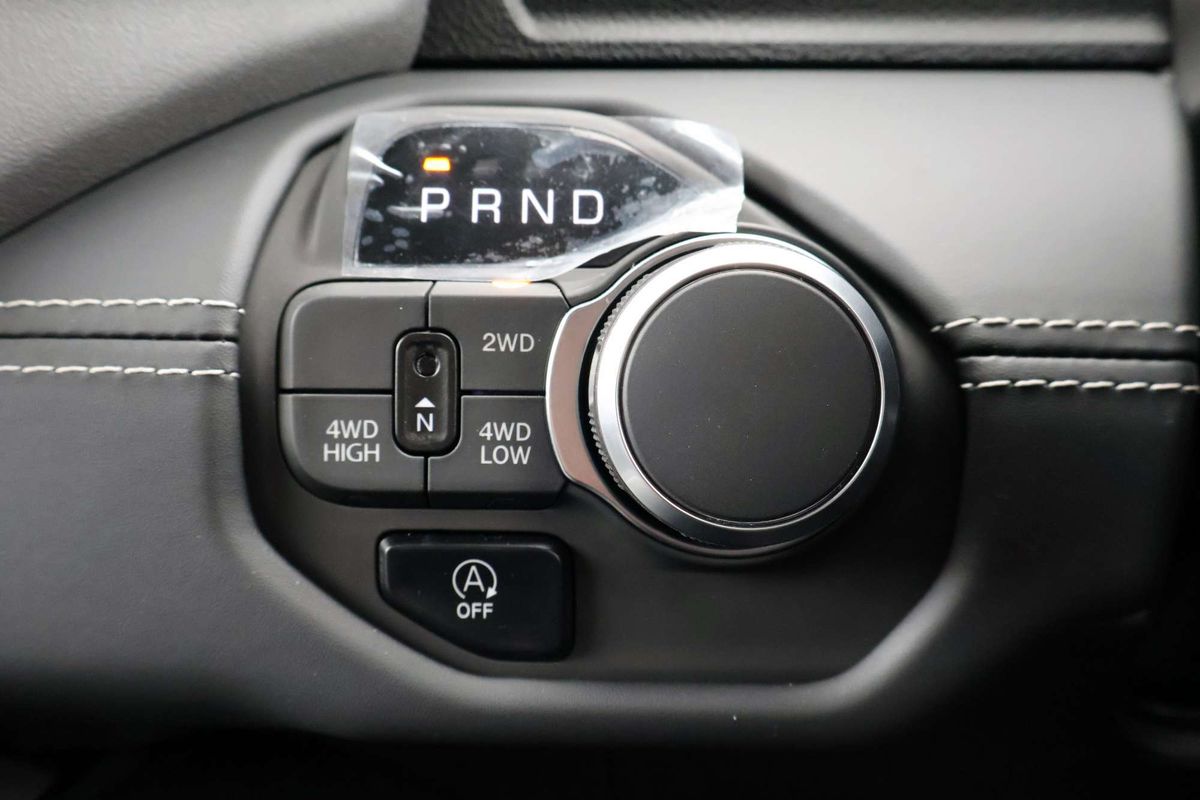 2026 RAM 1500 Express Black Edition Hurricane SO DT 4X4 SWB