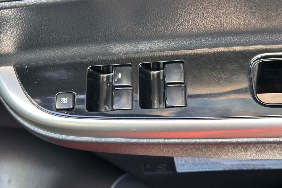 2019 Mitsubishi Triton Toby Price Edition MR 4X4 image 16
