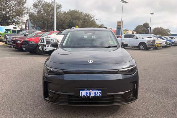 2026 Leapmotor C10 Design LR B11