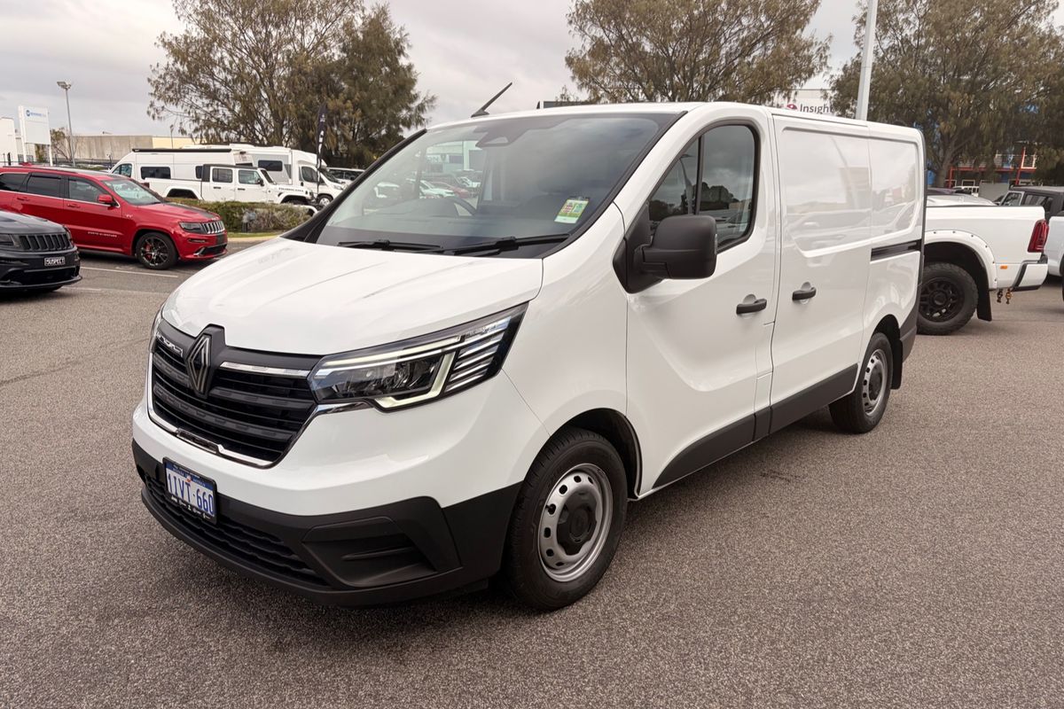 2025 Renault Trafic Pro X82 SWB Low Roof