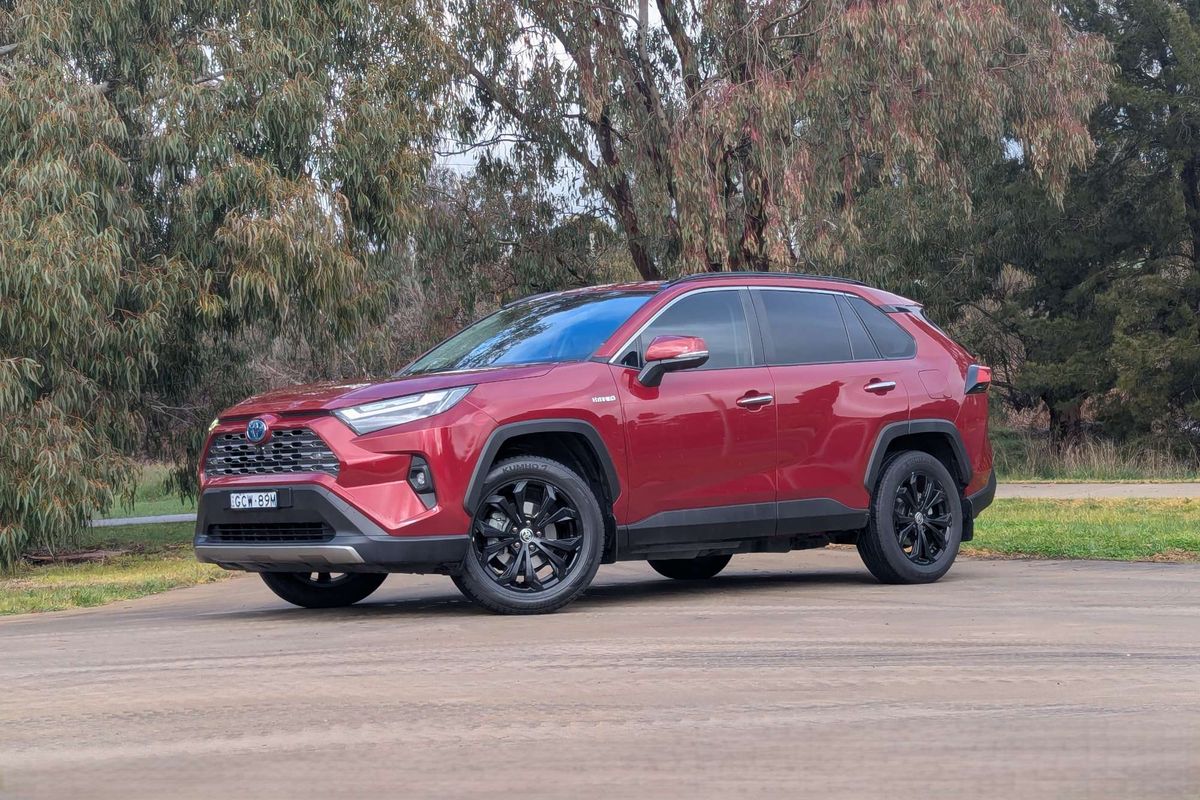 2022 Toyota RAV4 Cruiser AXAH54R