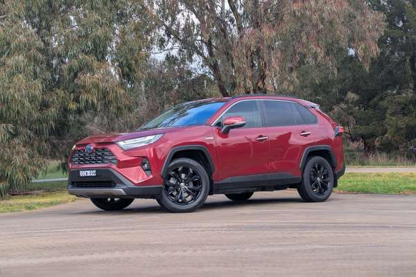 2022 Toyota RAV4 Cruiser AXAH54R