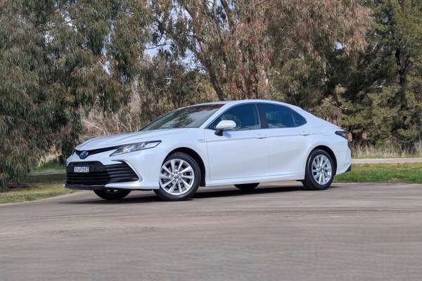 2021 Toyota Camry Ascent AXVH70R