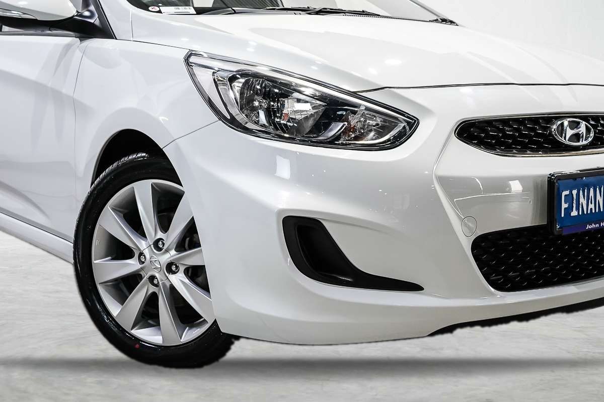 2018 Hyundai Accent Sport RB6