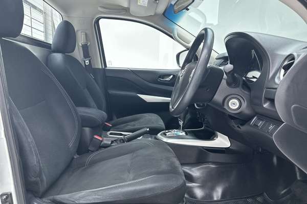 2020 Nissan Navara RX D23 Series 4 4X4 thumb-10