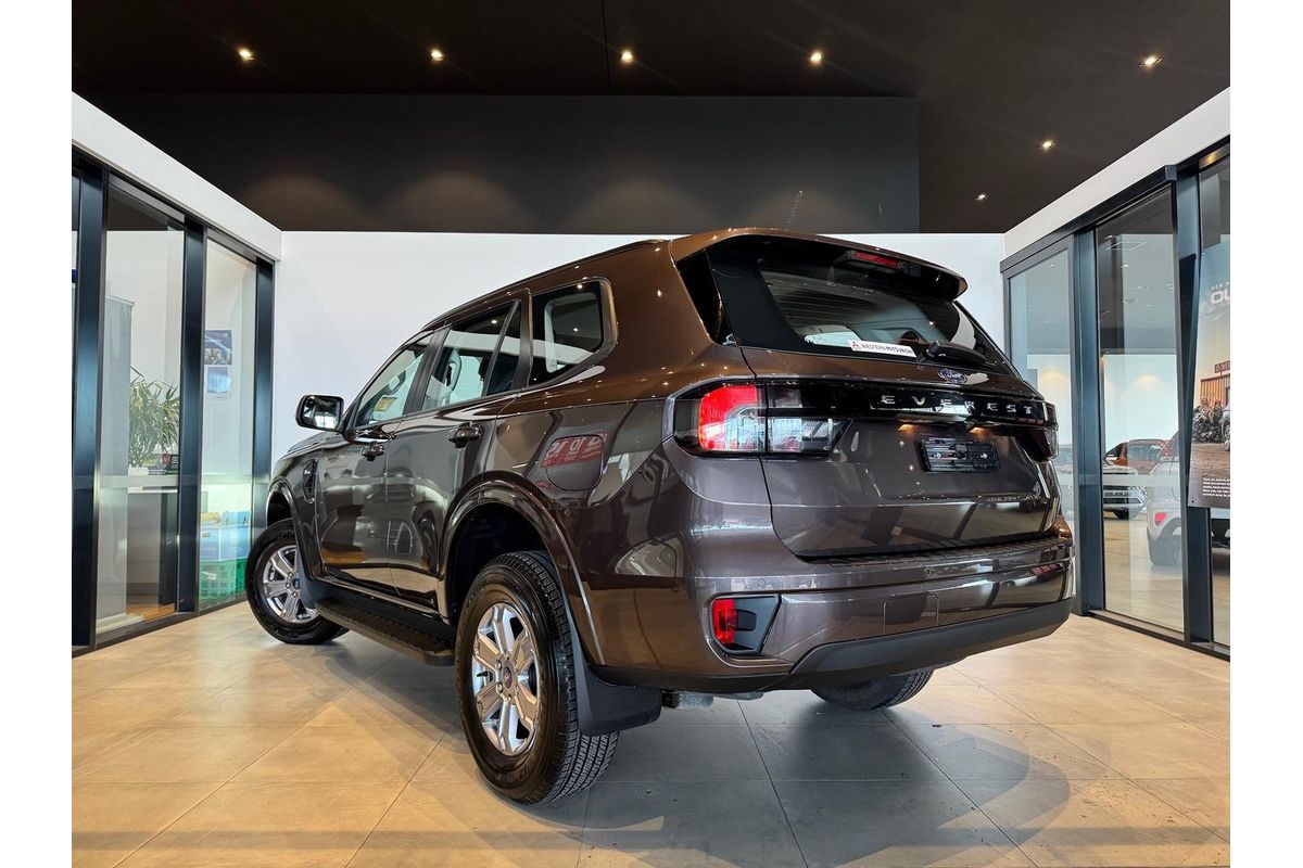 2023 Ford Everest Ambiente 2.0L