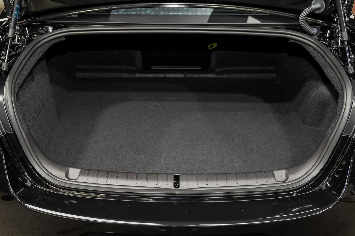 2017 Holden Calais Director VF Series II