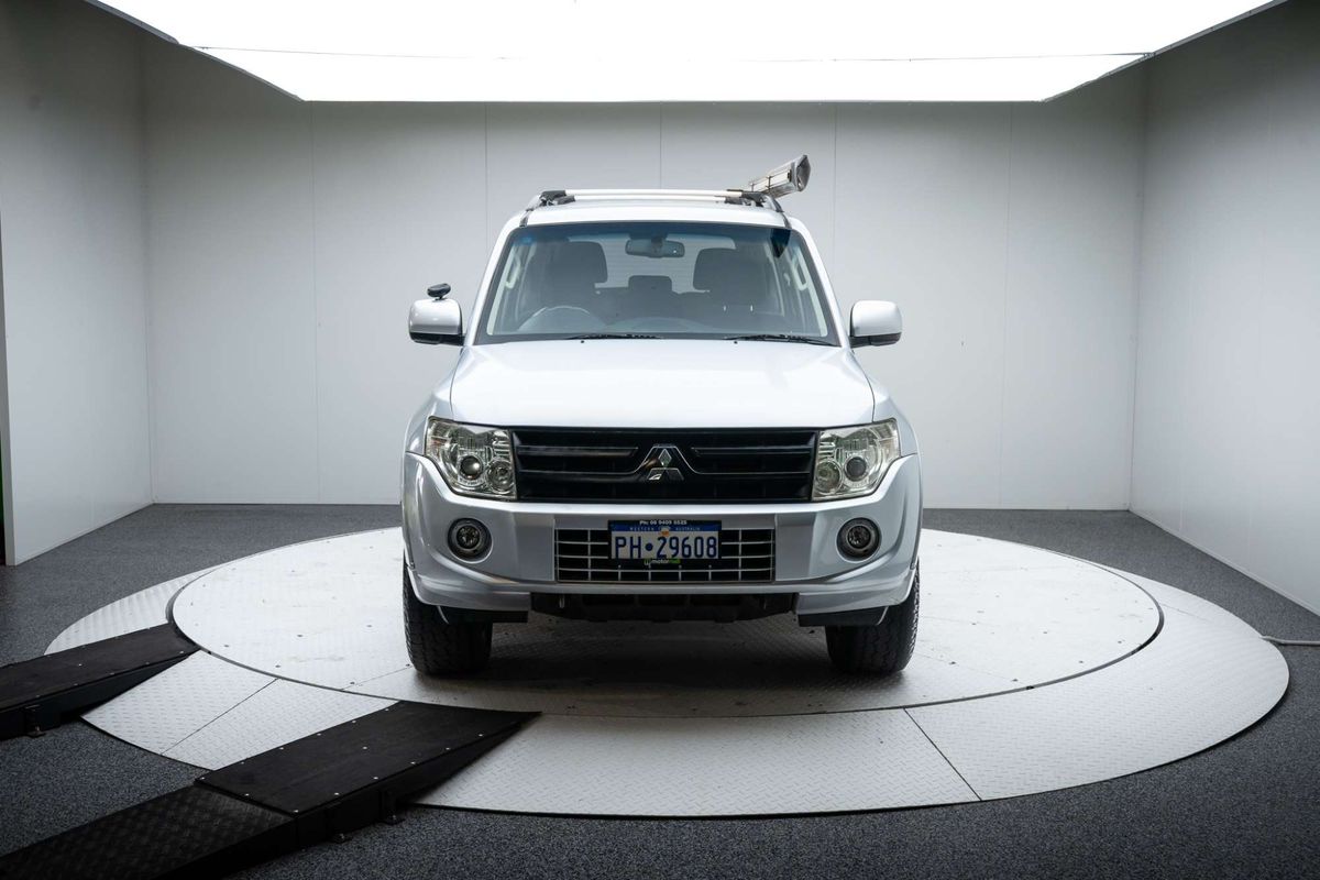 2013 Mitsubishi Pajero GLX-R NW