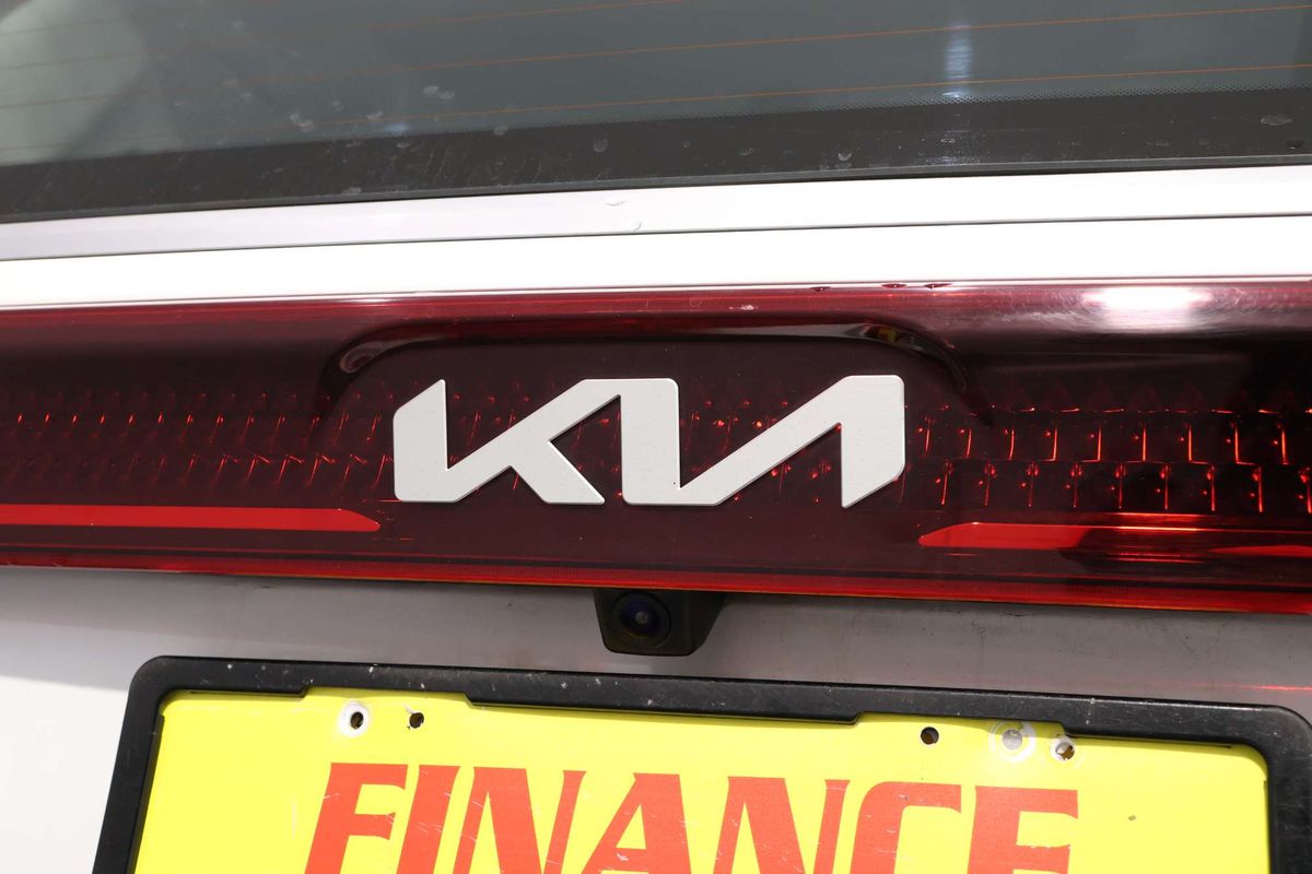 2023 Kia Carnival S KA4
