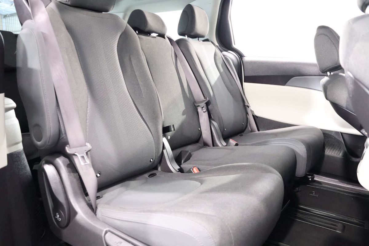 2023 Kia Carnival S KA4