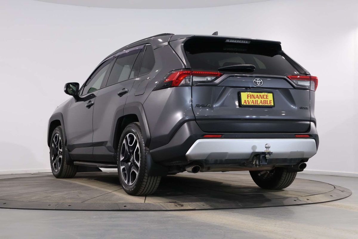 2019 Toyota RAV4 Edge AXAA54R